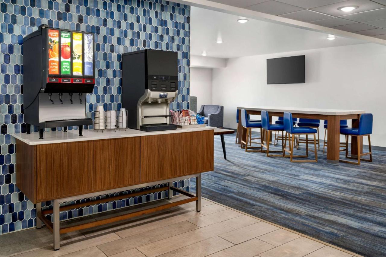 La Quinta Inn By Wyndham Columbus Airport Area Exteriör bild