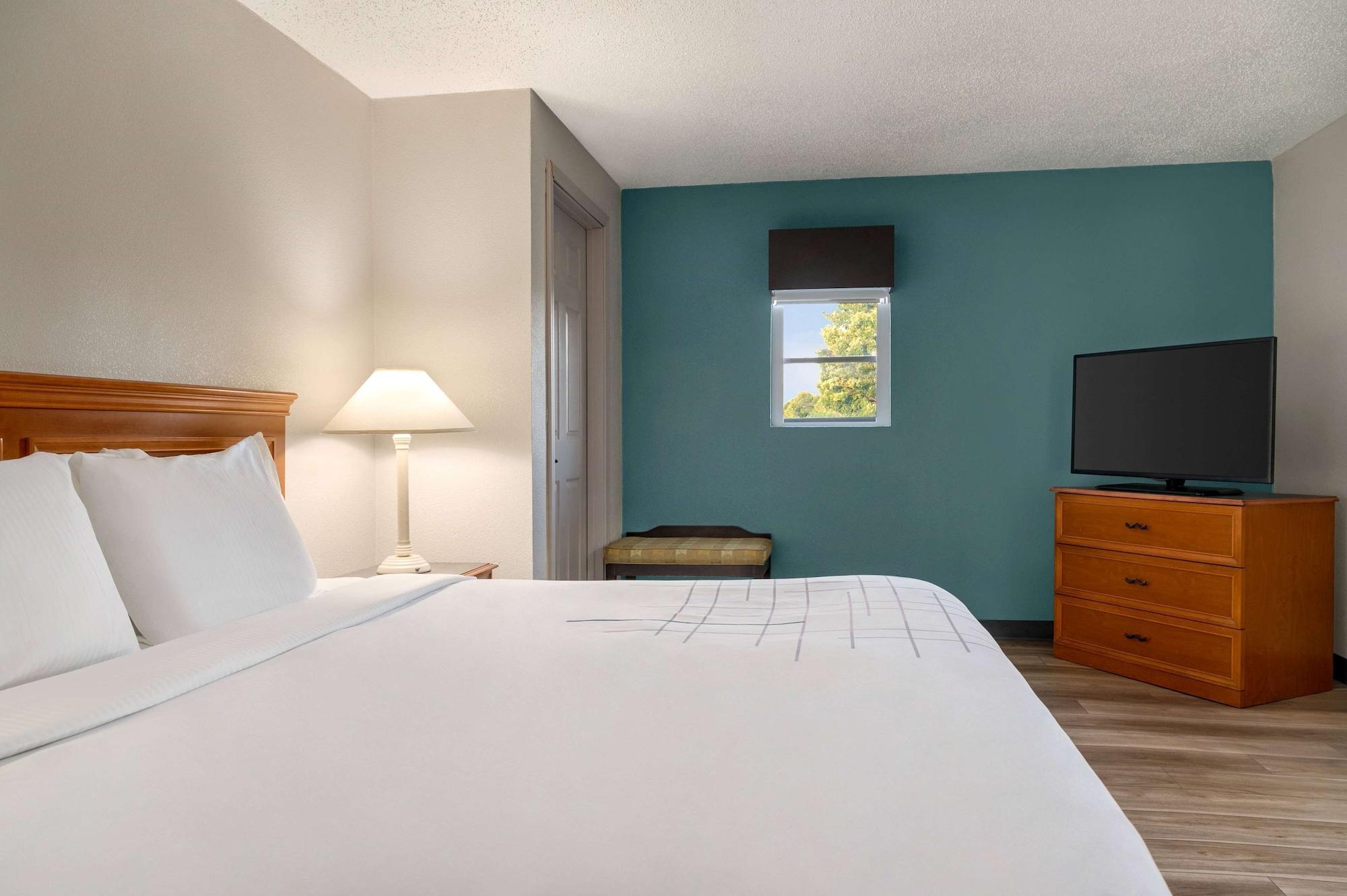 La Quinta Inn By Wyndham Columbus Airport Area Exteriör bild
