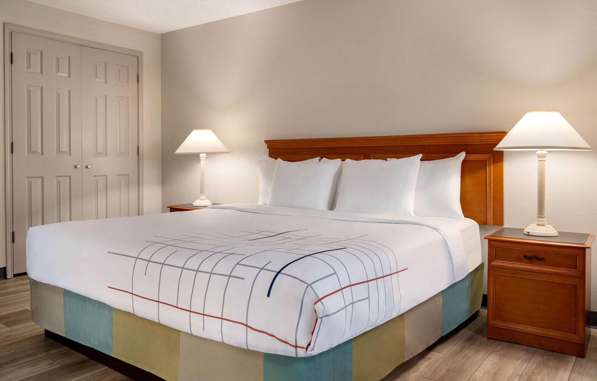 La Quinta Inn By Wyndham Columbus Airport Area Exteriör bild
